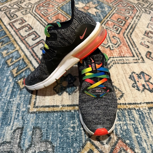 Nike Air Max sneakers - Picture 1 of 6